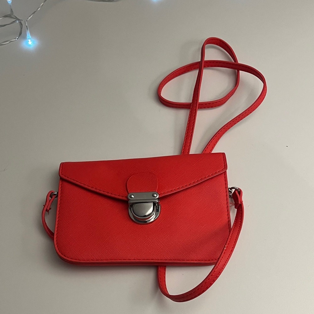 Express Bold Orange / Red Crossbody Bag